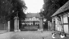 Das Schloss in Essenrode um 1955