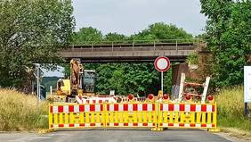 Foto: ( © Archiv Gemeinde Lehre) Aufgrund des zweigleisigen Ausbau der Eisenbahnstrecke „Weddeler Schleife“ kommt es in den kommenden Wochen zu Einschränkungen in der Ehmener Straße