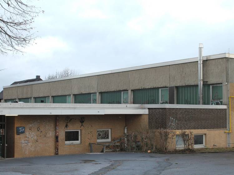 Foto(© Gemeinde Lehre): Die Turnhalle in Flechtorf wird durch einen Neubau ersetzt und nach dessen Fertigstellung abgerissen.