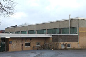 Bild vergr&ouml;&szlig;ern: Foto(© Gemeinde Lehre): Die Turnhalle in Flechtorf wird durch einen Neubau ersetzt und nach dessen Fertigstellung abgerissen.