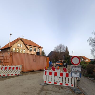 Die Baustelle in der Ortsmitte an der Klein Brunsroder Straße.