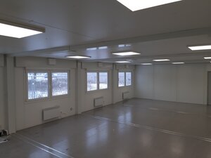 Bild vergr&ouml;&szlig;ern: Der 65 Quadratmeter große Conatainer bietet Raum für Sport in kleinen Gruppen.