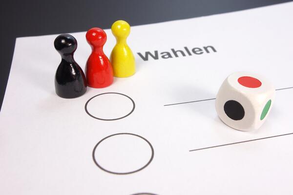 Bild vergr&ouml;&szlig;ern: elections-g1b003fa26_1920