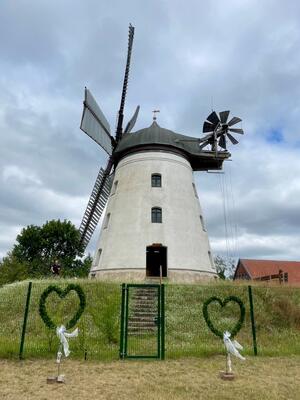 Bild vergr&ouml;&szlig;ern: Fotos ( © Gemeinde Lehre): Es finden wieder Trauungen in der Mühle Wendhausen statt. Die Termine für 2023 stehen auch schon fest.
