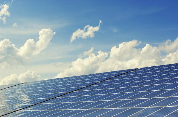 Bild vergr&ouml;&szlig;ern: Foto(Pixabay): Den Ausbau der Energiegewinnung durch Photovoltaik in der Schunterregion möchte die BE Schunter unterstützen.